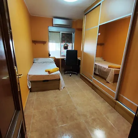 Avenida Del Puerto Private * バレンシア